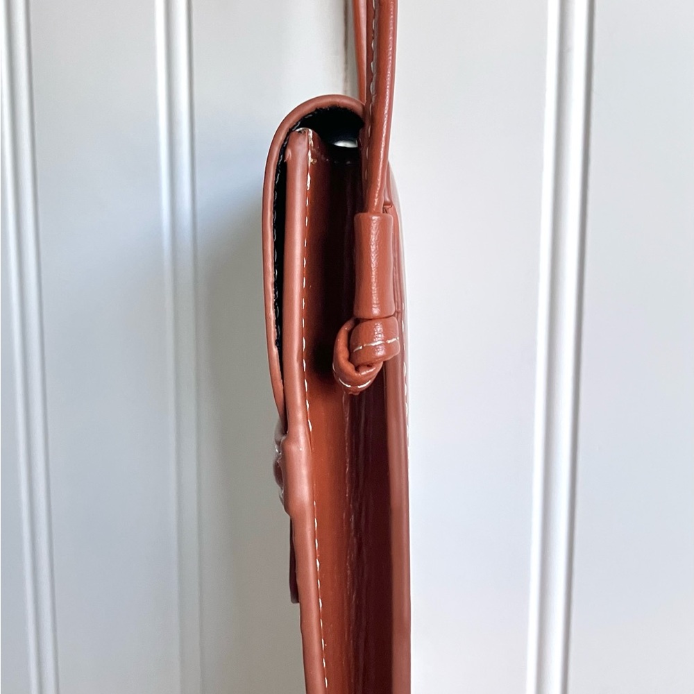 CELINE Leather Phone Bag - Picture 4 of 6